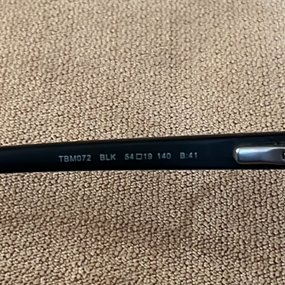 Ted Baker London polarized sun glasses - Picture 4 of 6